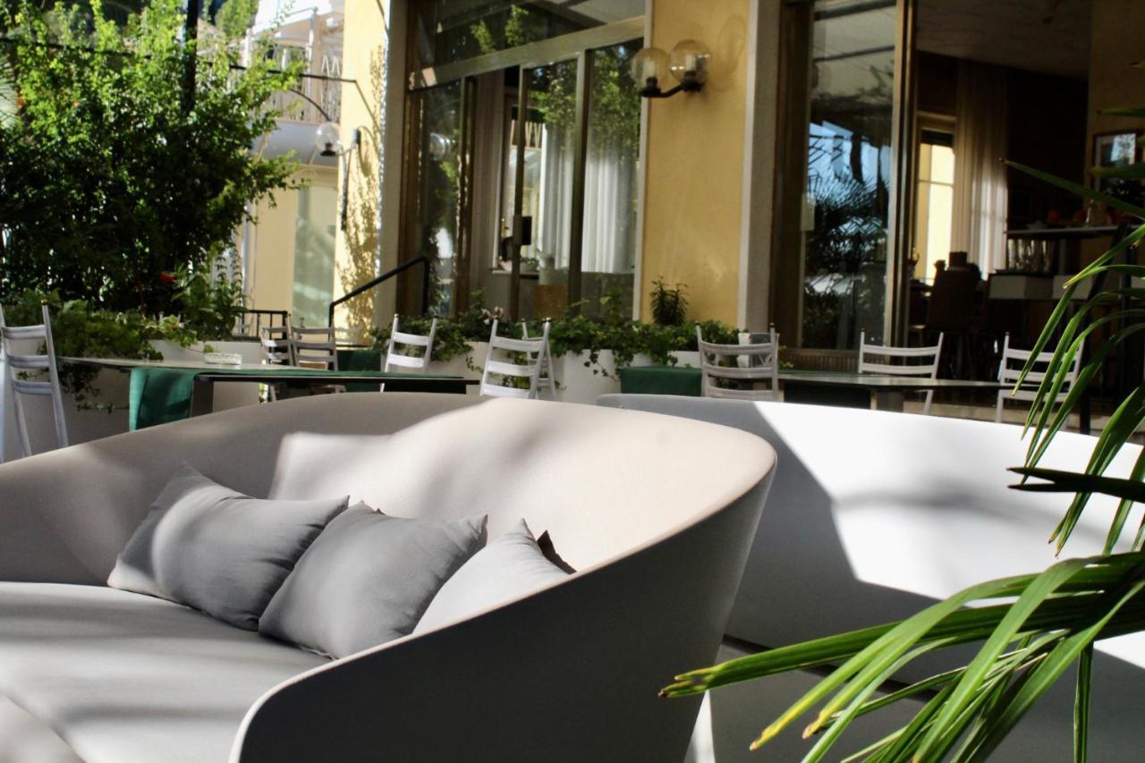 Hotel Tre Corone 가르다 외부 사진