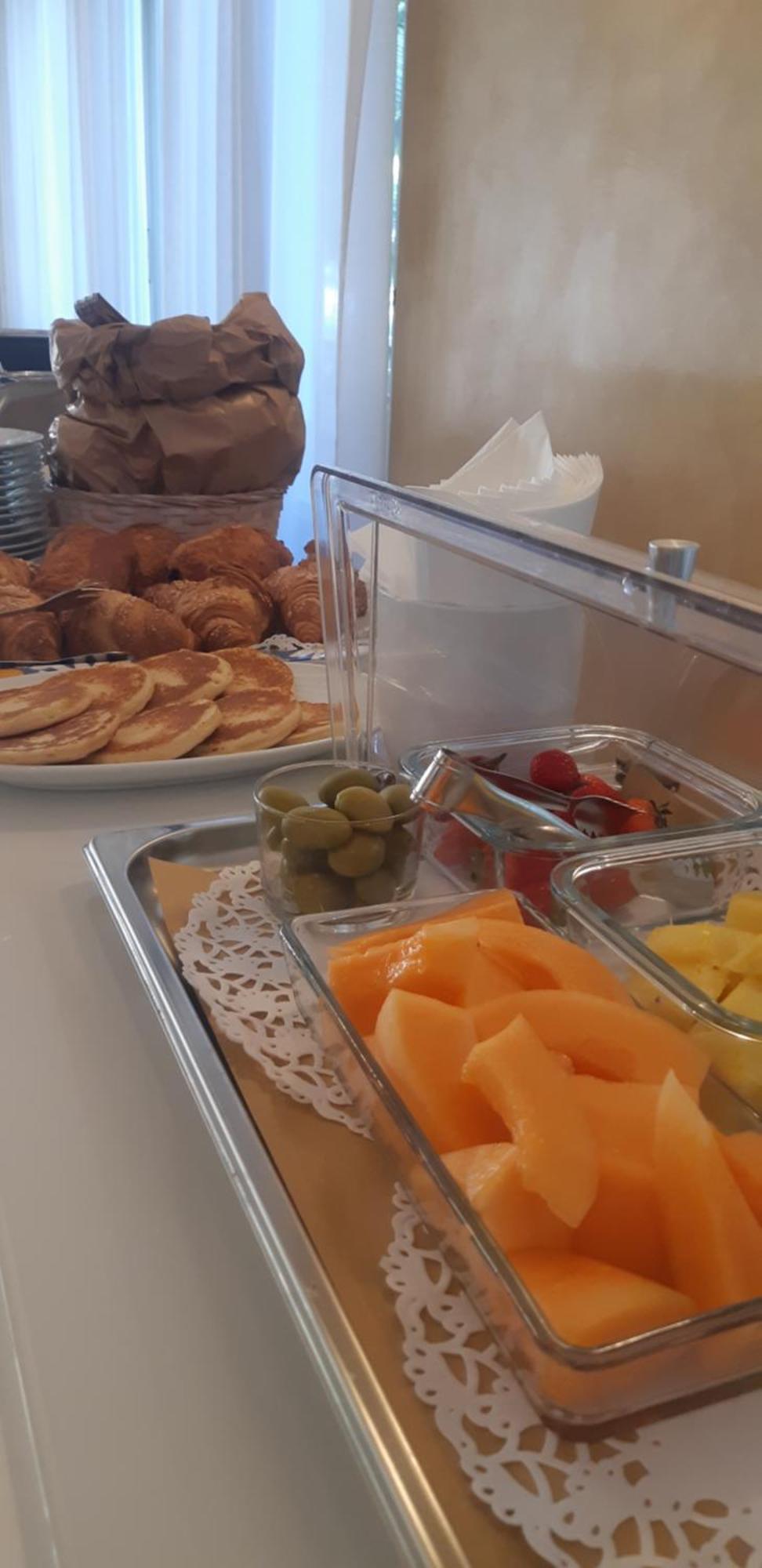 Hotel Tre Corone 가르다 외부 사진